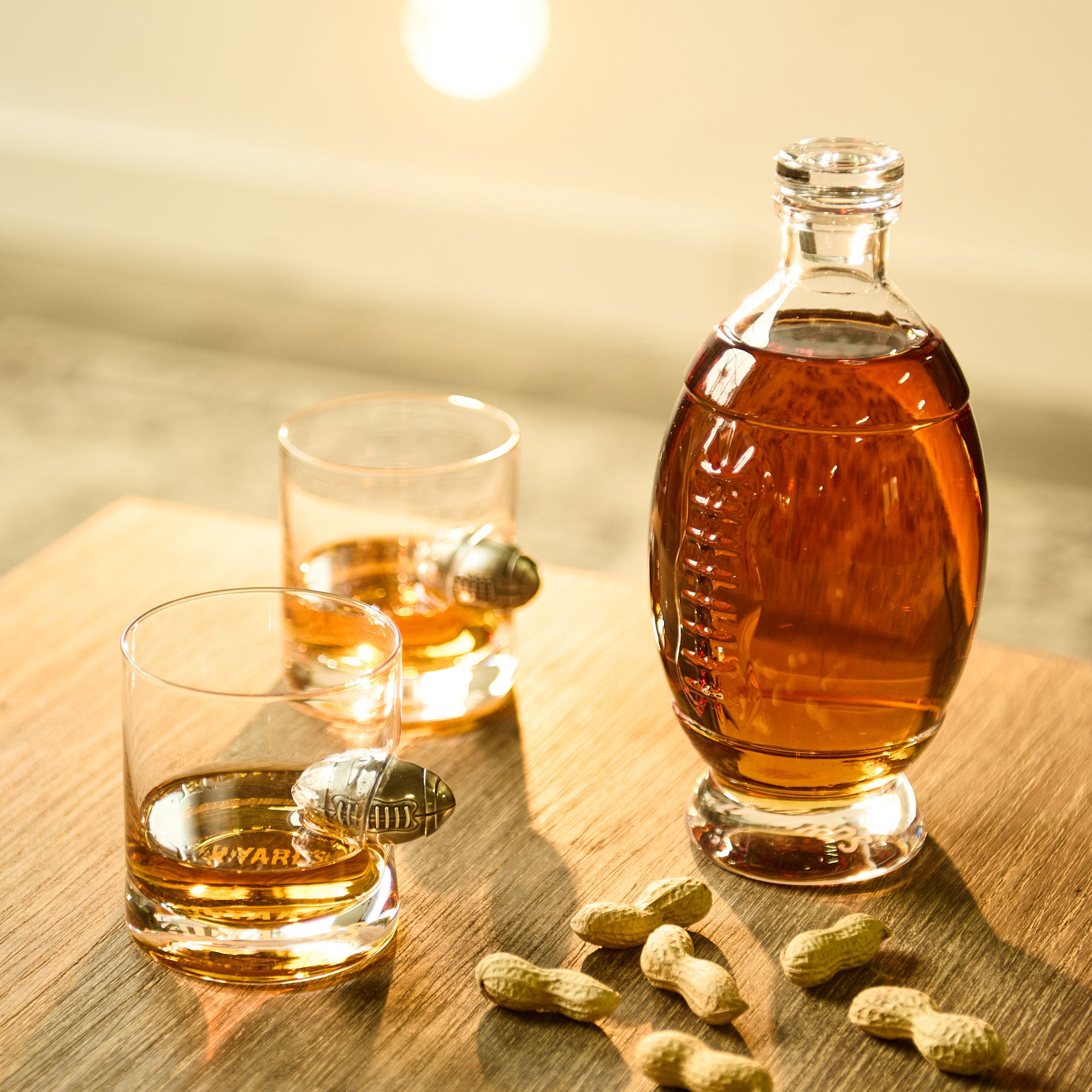 American Football Whisky Dekanter in Football Form
