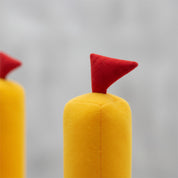 Football Goalpost Kissen mit Fähnchen