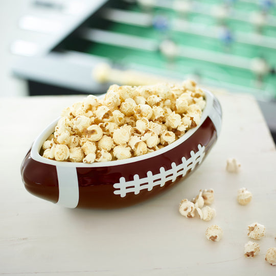 Football Schüssel mit Popcorn für Football TV Abend