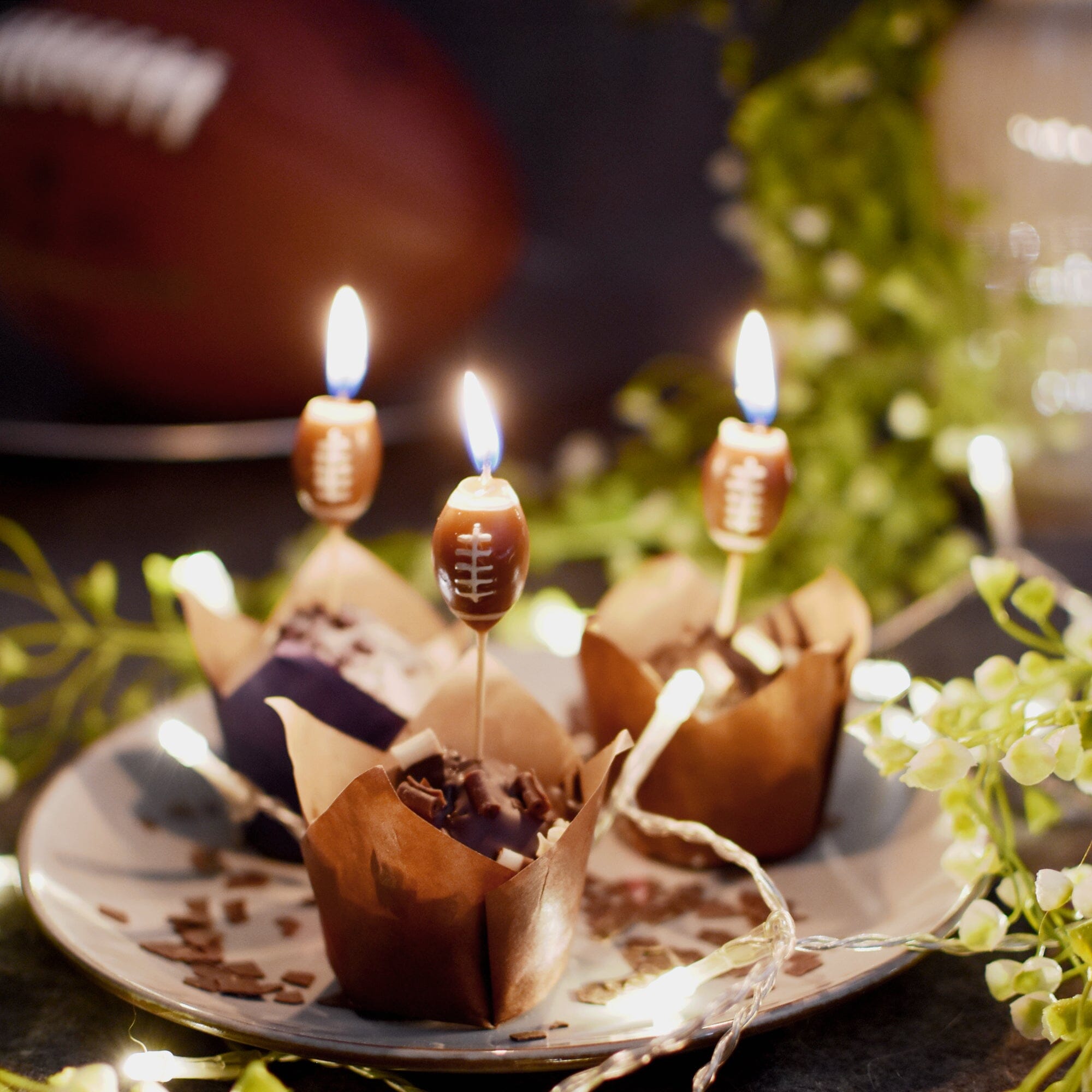 Football Kerzen in Muffins als Geburtstagsdeko